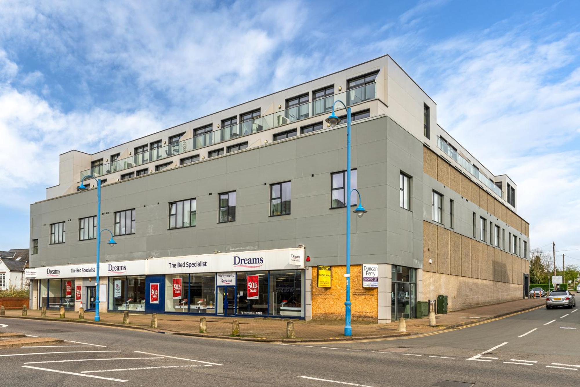 Potters Bar - Free Parking - Private Bathroom - Netflix - 4 Mins Walk To Station - 20 Mins Direct Trains To London מראה חיצוני תמונה